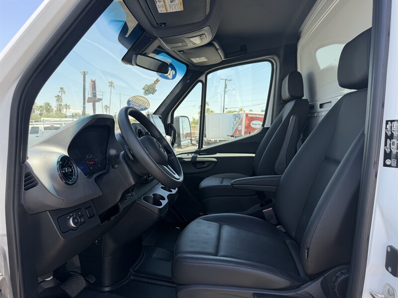 2023 Mercedes-Benz Sprinter Cab Chassis Base - Photo 10