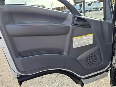 2022 Chevrolet 4500 HD Box Truck   - Photo 28 - Phoenix, AZ 85034