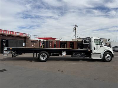 2025 Freightliner M2 106 Flatbed   - Photo 2 - Phoenix, AZ 85034