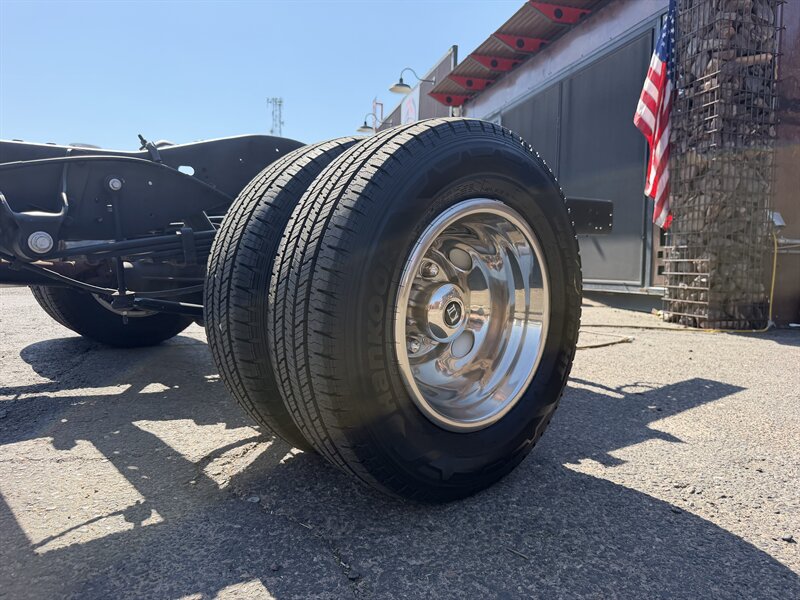 2024 Ford E-450 SD Chassis - Photo 6 - Phoenix, AZ 85034