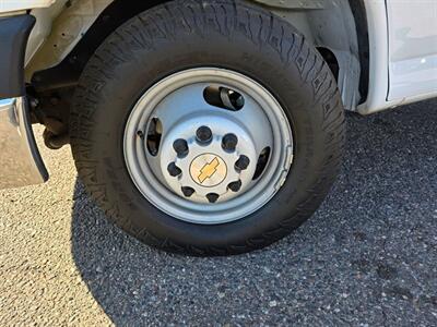 2015 Chevrolet Express 3500  Box Truck - Photo 10 - Phoenix, AZ 85034