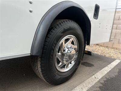2023 Ford E-350 SD   - Photo 15 - Phoenix, AZ 85034