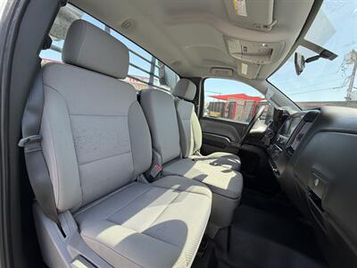 2023 Chevrolet Silverado 5500HD   - Photo 15 - Phoenix, AZ 85034