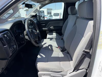 2023 Chevrolet Silverado 5500HD   - Photo 12 - Phoenix, AZ 85034