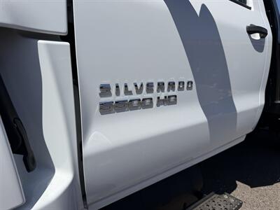 2023 Chevrolet Silverado 5500HD   - Photo 7 - Phoenix, AZ 85034
