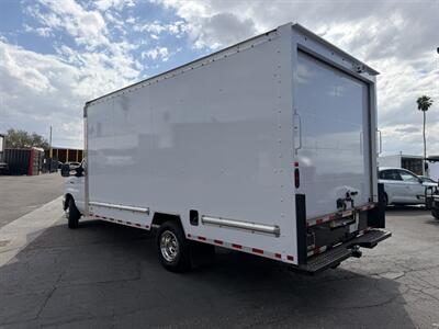 2024 Ford E-350 SD   - Photo 5 - Phoenix, AZ 85034