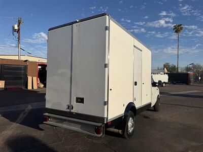 2023 Ford E-350 SD - 12 ft Refrigerated Box Truck - Photo 3 - Phoenix, AZ 85034