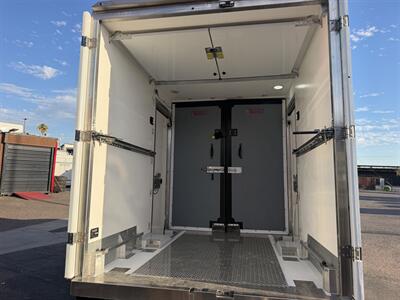 2023 Ford E-350 SD - 12 ft Refrigerated Box Truck - Photo 8 - Phoenix, AZ 85034