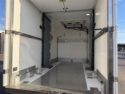2023 Ford E-350 SD - 12 ft Refrigerated Box Truck - Photo 9 - Phoenix, AZ 85034
