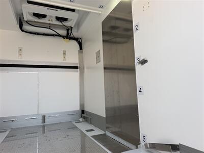 2024 Ford E-350 SD - 12 ft Refrigerated Truck - Photo 13 - Phoenix, AZ 85034