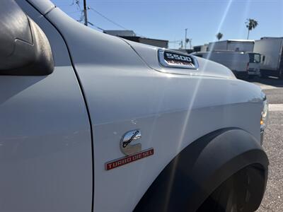 2024 RAM 5500 - 12 Foot Flatbed - Photo 20 - Phoenix, AZ 85034