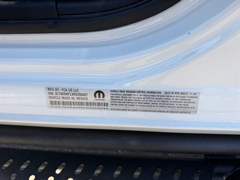 2024 RAM 5500 - 12 Foot Flatbed - Photo 22 - Phoenix, AZ 85034