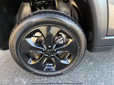 2018 Jeep Compass Altitude   - Photo 10 - Garden City, ID 83714