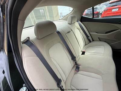 2011 Kia Optima LX - Photo 16 - Garden City, ID 83714