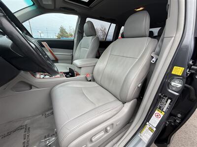 2010 Toyota Highlander Limited - Photo 11 - Garden City, ID 83714