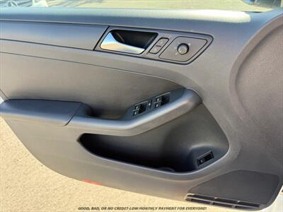 2011 Volkswagen Jetta SE PZEV - Photo 16 - Garden City, ID 83714