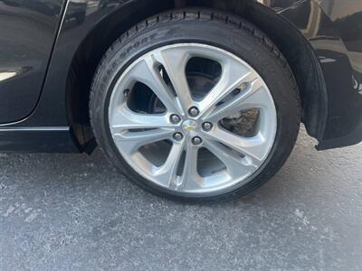 2017 Chevrolet Cruze Premier Auto 4dr Hatchback - Photo 21 - Garden City, ID 83714