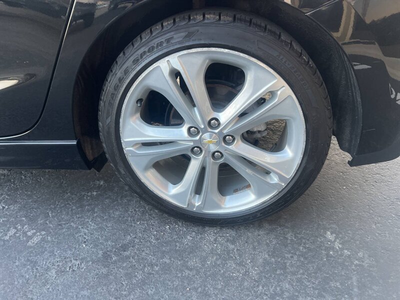 2017 Chevrolet Cruze Premier Auto 4dr Hatchback - Photo 21 - Garden City, ID 83714