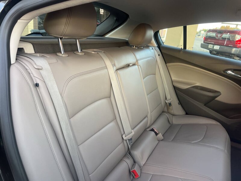 2017 Chevrolet Cruze Premier Auto 4dr Hatchback - Photo 16 - Garden City, ID 83714