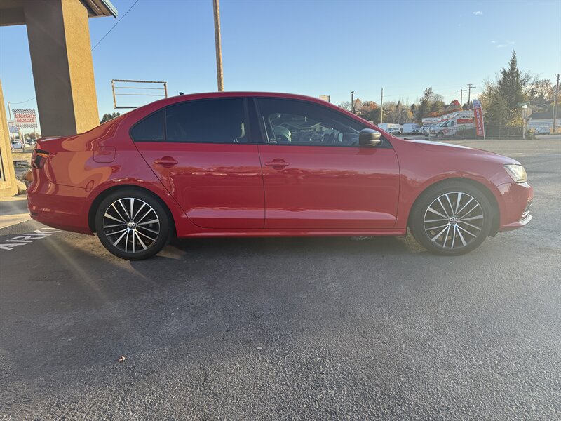 2016 Volkswagen Jetta 1.8T Sport - Photo 6 - Garden City, ID 83714