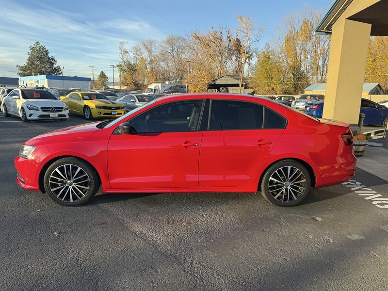 2016 Volkswagen Jetta 1.8T Sport - Photo 3 - Garden City, ID 83714