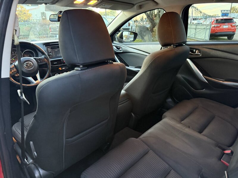 2014 Mazda Mazda6 i Sport 4dr Sedan 6A - Photo 15 - Garden City, ID 83714