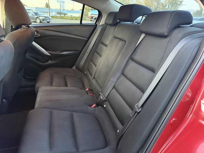2014 Mazda Mazda6 i Sport 4dr Sedan 6A - Photo 16 - Garden City, ID 83714