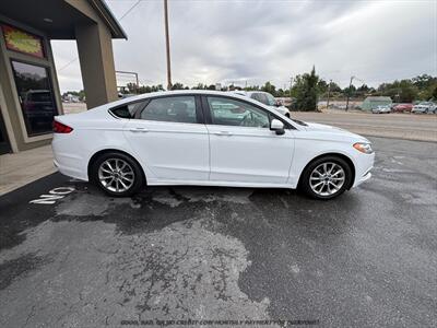 2017 Ford Fusion SE - Photo 8 - Garden City, ID 83714