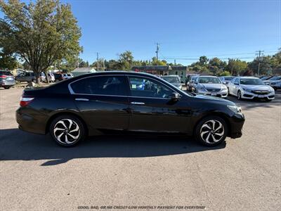 2016 Honda Accord EX-L - Photo 8 - Garden City, ID 83714