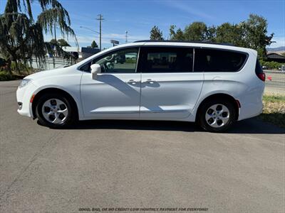 2017 Chrysler Pacifica Touring-L Plus - Photo 4 - Garden City, ID 83714