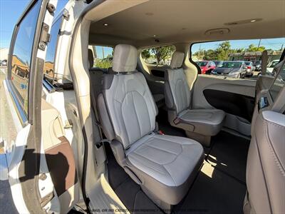 2017 Chrysler Pacifica Touring-L Plus - Photo 18 - Garden City, ID 83714