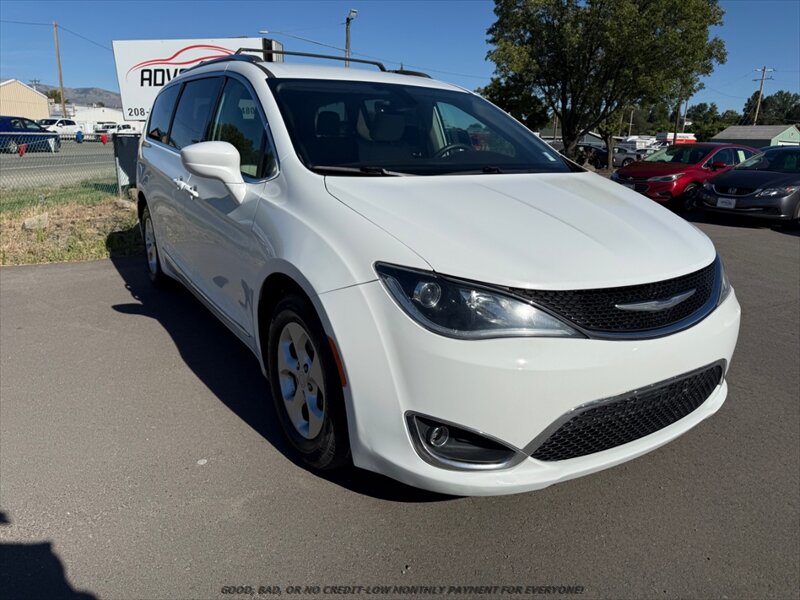 2017 Chrysler Pacifica Touring-L Plus   - Photo 1 - Garden City, ID 83714