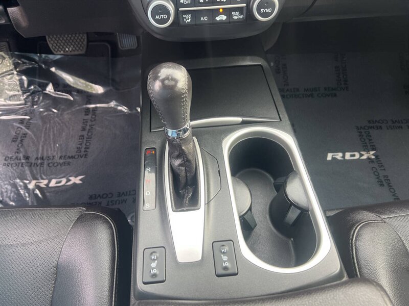 2018 Acura RDX w/Tech AWD 4dr SUV w/Technology Package - Photo 29 - Garden City, ID 83714