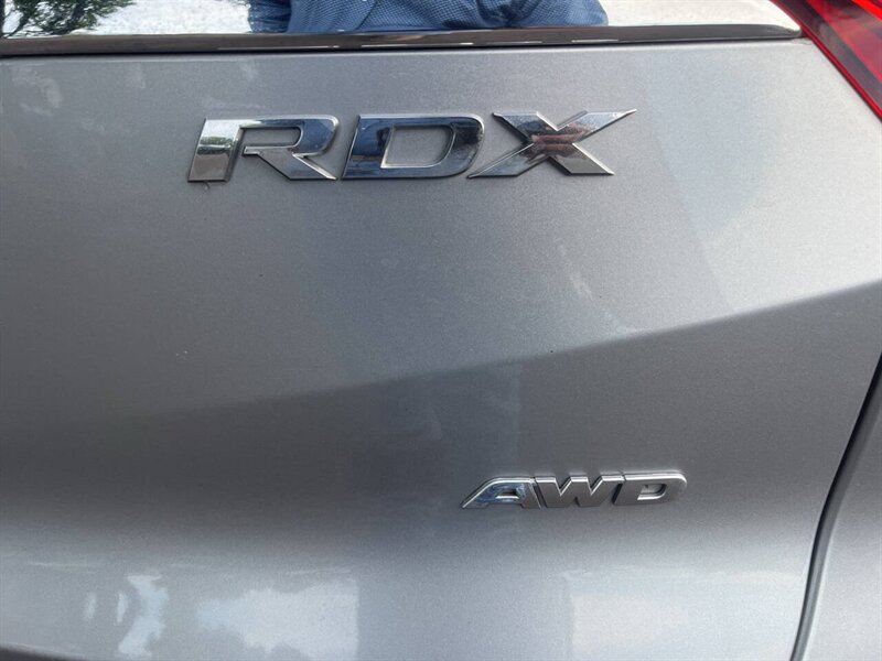 2018 Acura RDX w/Tech AWD 4dr SUV w/Technology Package - Photo 34 - Garden City, ID 83714