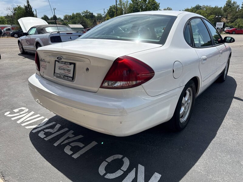 2006 Ford Taurus SE 4dr Sedan - Photo 6 - Garden City, ID 83714