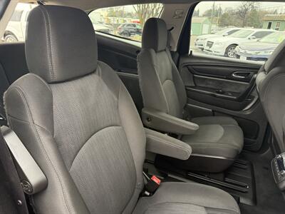 2016 Chevrolet Traverse LT   - Photo 19 - Garden City, ID 83714