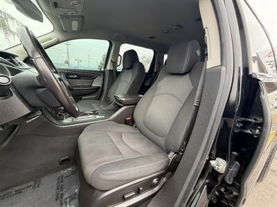 2016 Chevrolet Traverse LT   - Photo 11 - Garden City, ID 83714