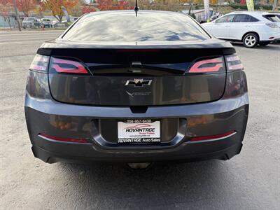 2013 Chevrolet Volt Premium 4dr Hatchback   - Photo 6 - Garden City, ID 83714