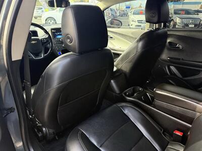 2013 Chevrolet Volt Premium 4dr Hatchback   - Photo 15 - Garden City, ID 83714