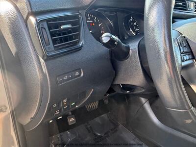 2017 Nissan Rogue SV - Photo 22 - Garden City, ID 83714