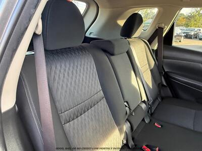 2017 Nissan Rogue SV - Photo 16 - Garden City, ID 83714