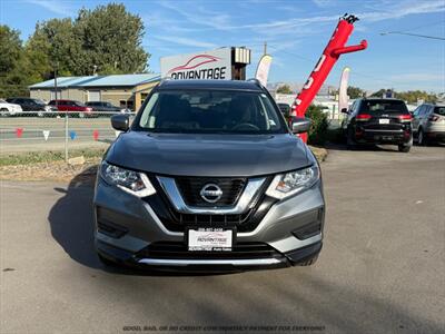 2017 Nissan Rogue SV - Photo 2 - Garden City, ID 83714