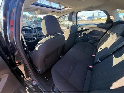 2015 Ford Focus SE   - Photo 17 - Garden City, ID 83714