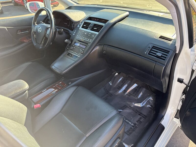 2010 Lexus HS 250h Base 4dr Sedan - Photo 20 - Garden City, ID 83714