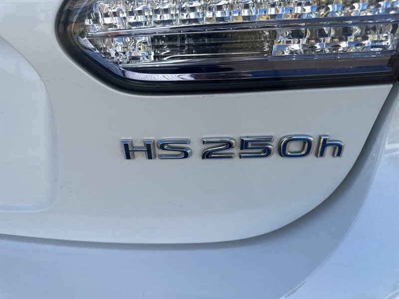 2010 Lexus HS 250h Base 4dr Sedan - Photo 32 - Garden City, ID 83714
