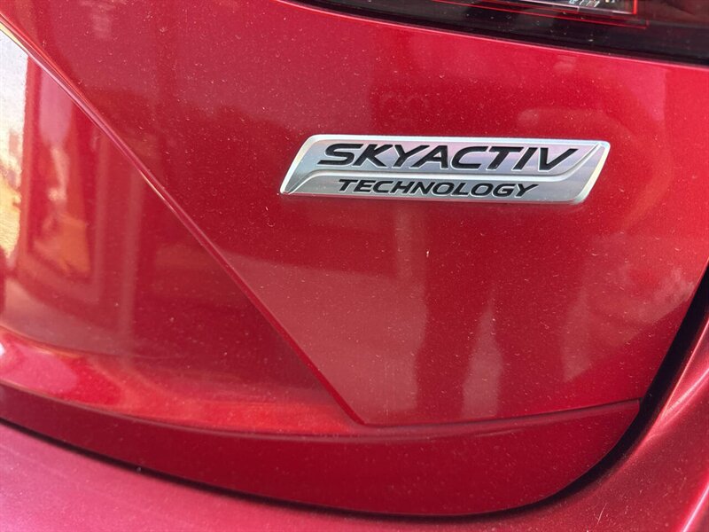 2017 Mazda Mazda3 Touring 4dr Hatchback 6A - Photo 31 - Garden City, ID 83714