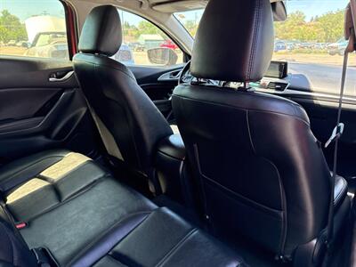 2017 Mazda Mazda3 Touring 4dr Hatchback 6A - Photo 18 - Garden City, ID 83714