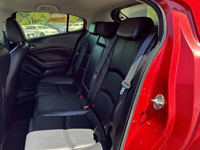2017 Mazda Mazda3 Touring 4dr Hatchback 6A - Photo 15 - Garden City, ID 83714