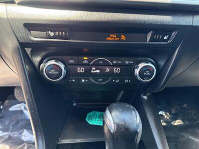 2017 Mazda Mazda3 Touring 4dr Hatchback 6A - Photo 27 - Garden City, ID 83714