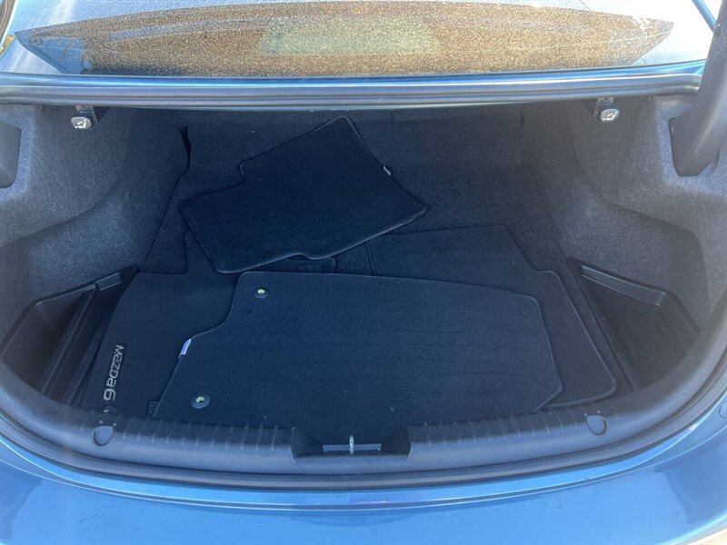 2016 Mazda Mazda6 i Sport 4dr Sedan 6A - Photo 17 - Garden City, ID 83714